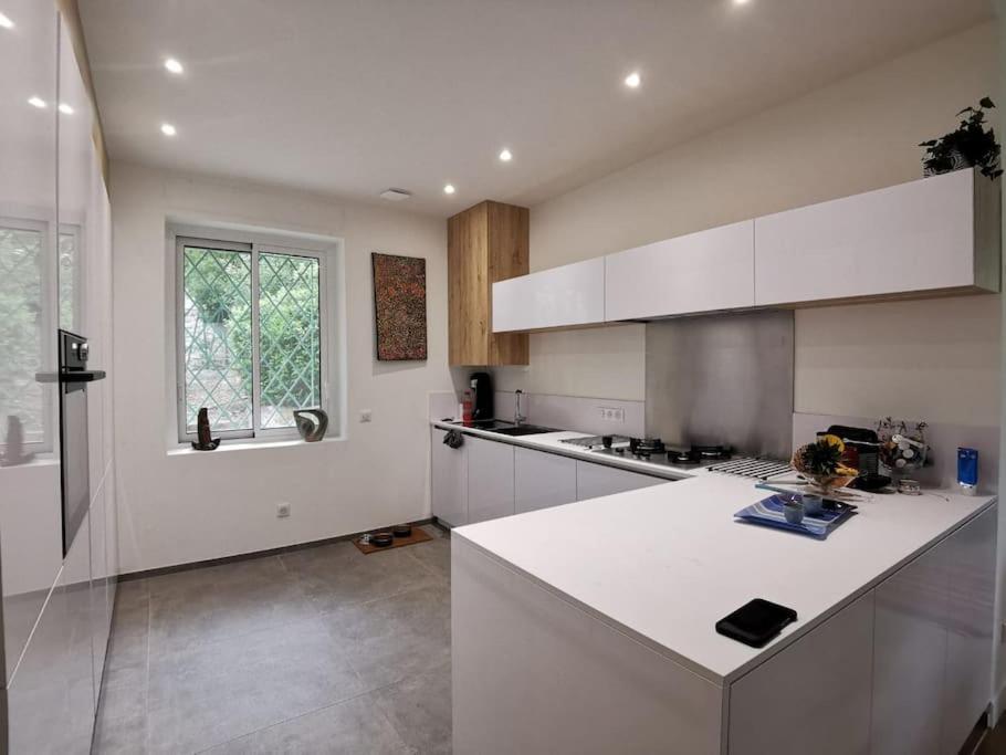 Bestouan - 3 Chambres - Clim - Spacieux Cassis Luaran gambar